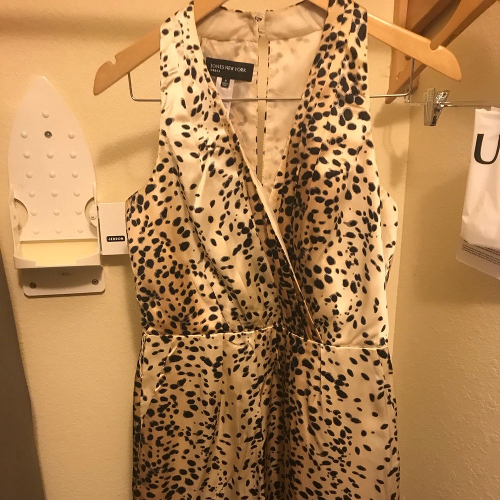 Jones New York Sleeveless Sheath Dress